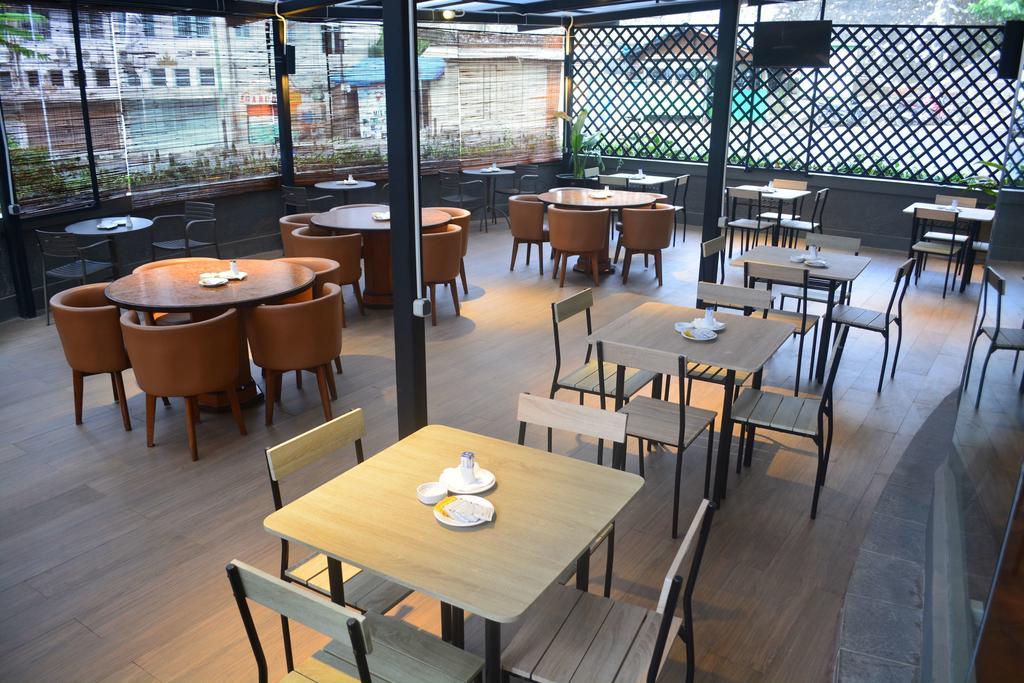 Yunna Hotel Lampung Bandar Lampung Dış mekan fotoğraf