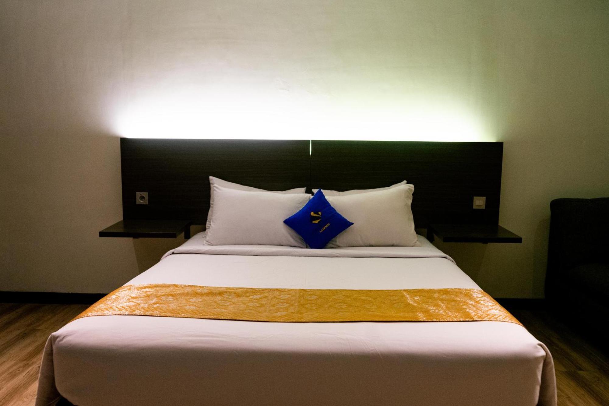 Yunna Hotel Lampung Bandar Lampung Dış mekan fotoğraf