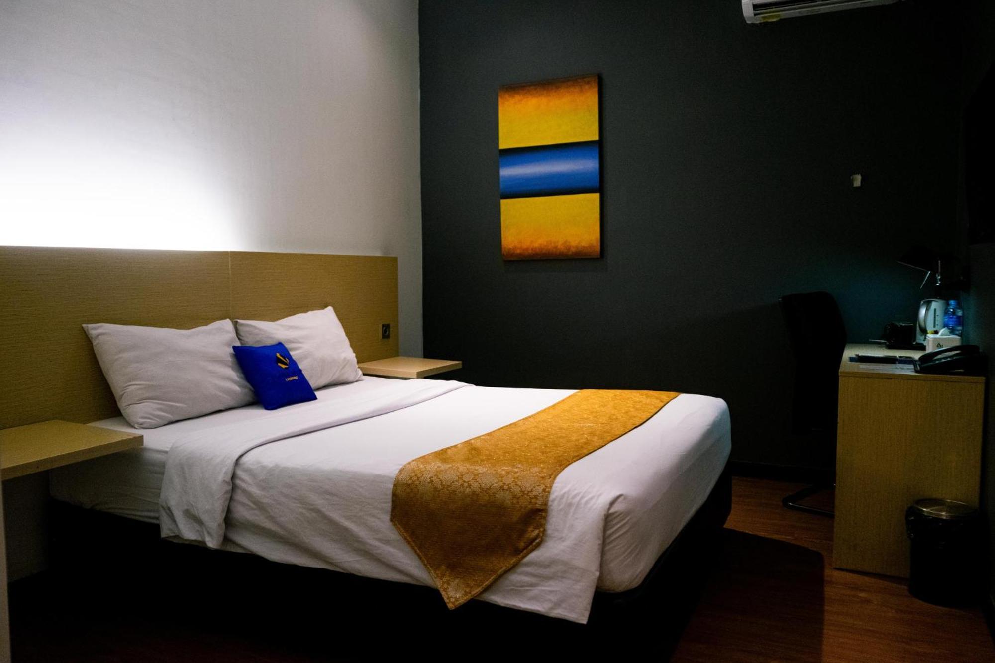Yunna Hotel Lampung Bandar Lampung Dış mekan fotoğraf