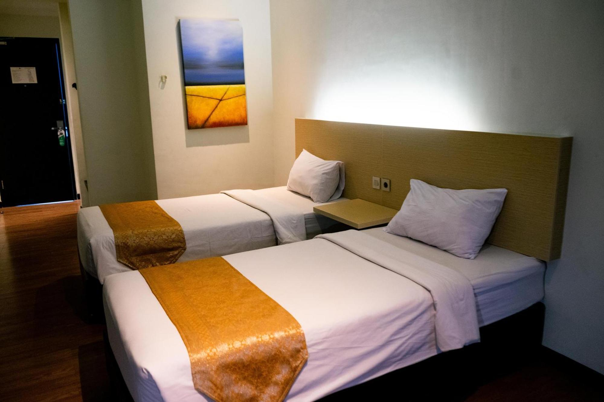 Yunna Hotel Lampung Bandar Lampung Dış mekan fotoğraf