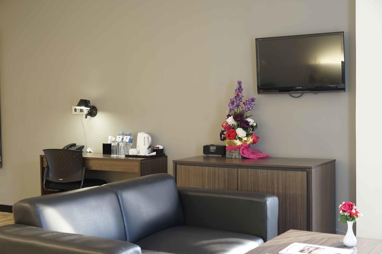 Yunna Hotel Lampung Bandar Lampung Dış mekan fotoğraf