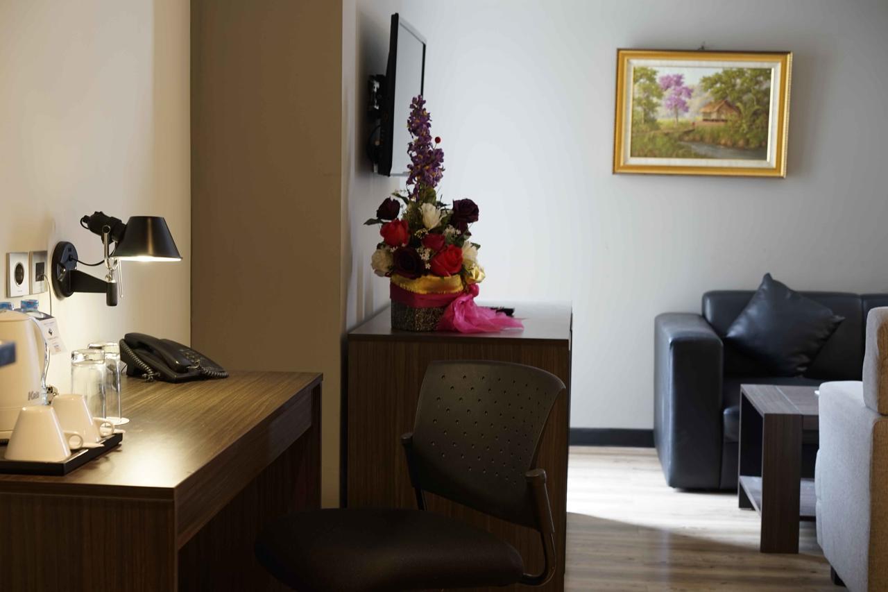Yunna Hotel Lampung Bandar Lampung Dış mekan fotoğraf
